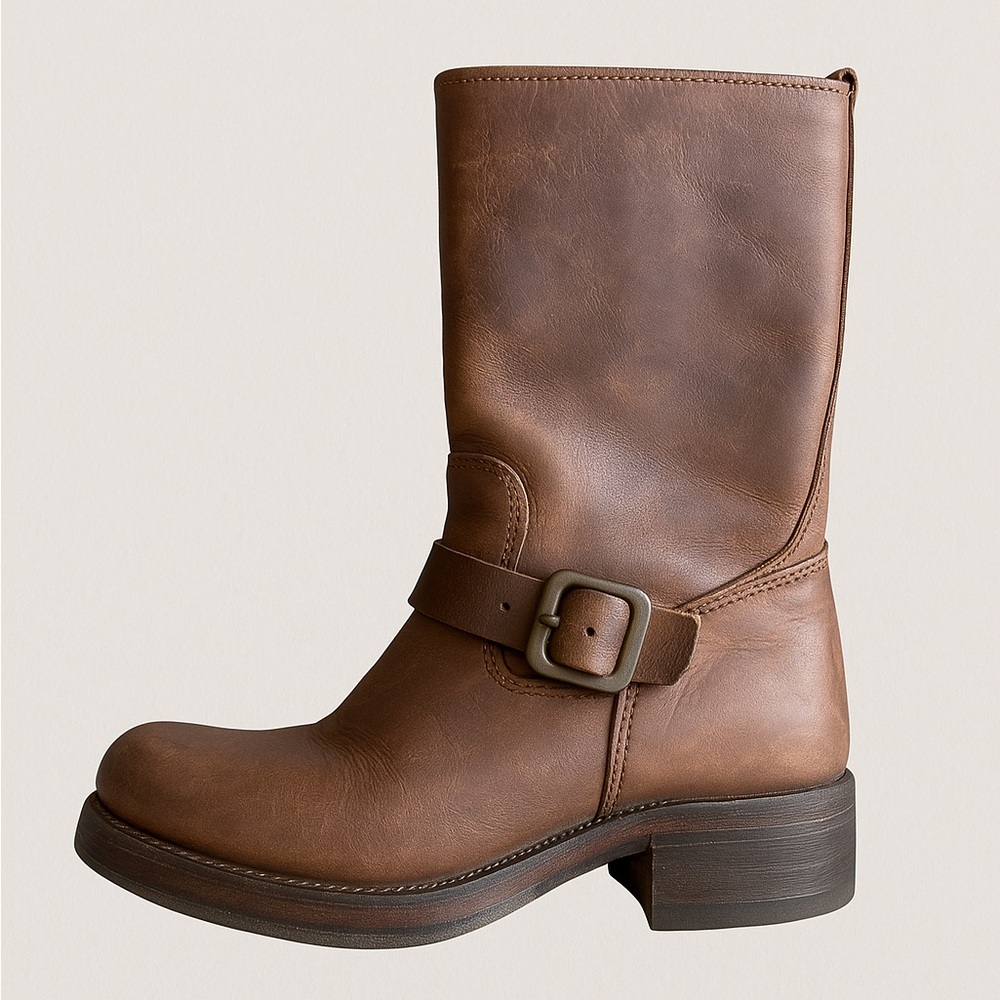 Roots Canada Leather Engineer Boots – Size 38 (Women’s 7.5–8)
